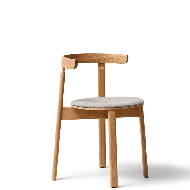 Form & Refine Lunar Chair, Oak Hallingdal 65